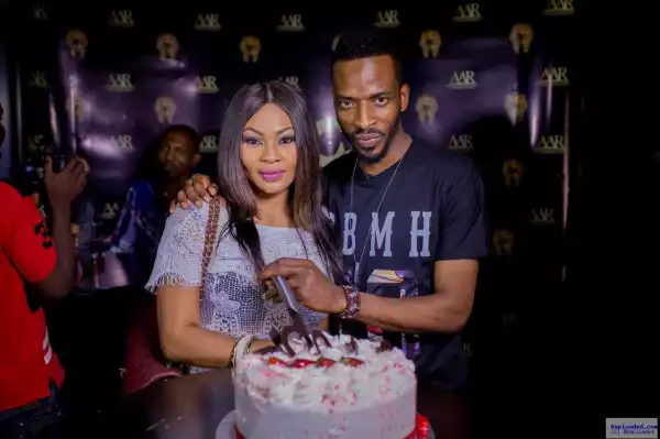 See Photos From Singer 9ice